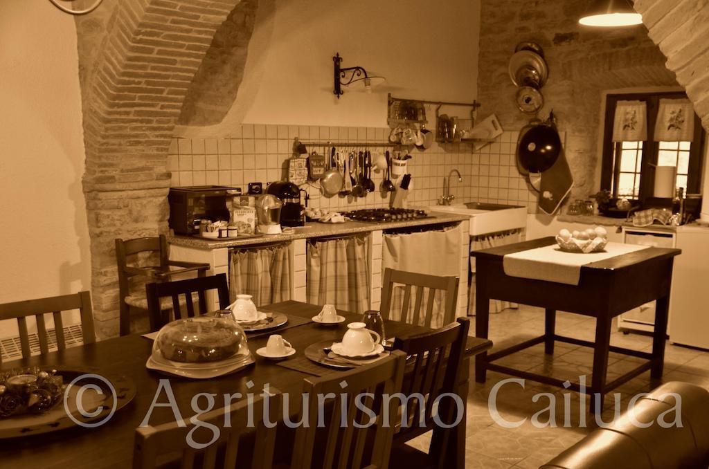 Agriturismo Cailuca Pietralunga Szoba fotó